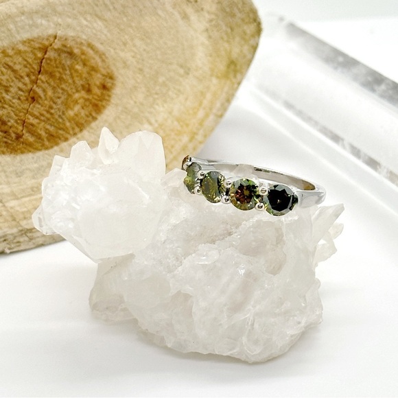 2.18 CT VVS1 Round Cut Champagne Moissanite Sterling Silver Ring - Picture 3 of 5